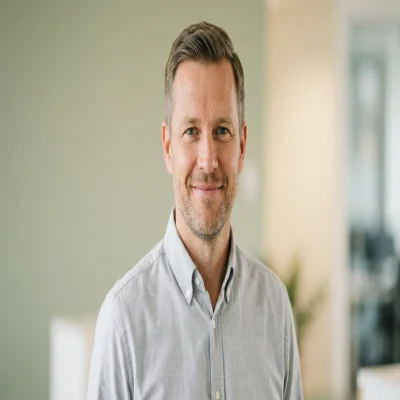 Porträt Jan Kehlenbeck, Redaktion minorcontextcanvas.info, 400×400 px